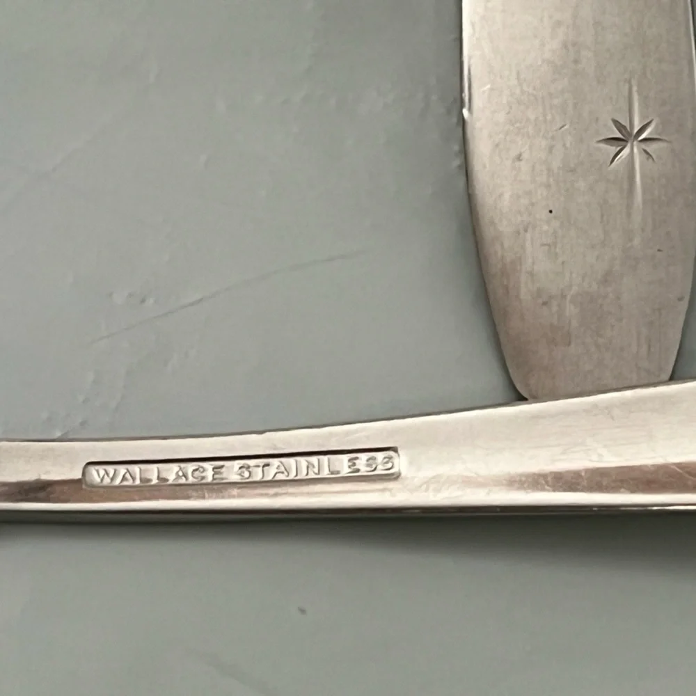 1 Vintage Wallace Stainless Slotted Serving‎ Spoon